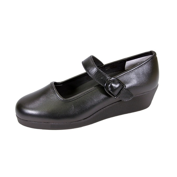 extra wide width mary jane shoes
